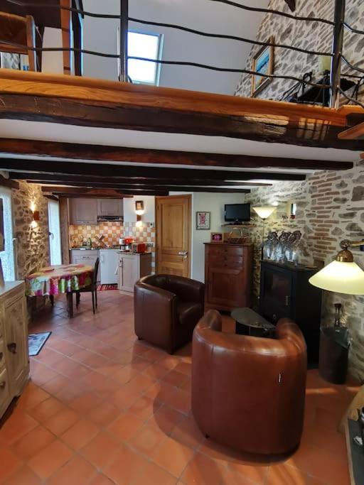 La Petite Porcherie Holiday home Ladignac-le-Long